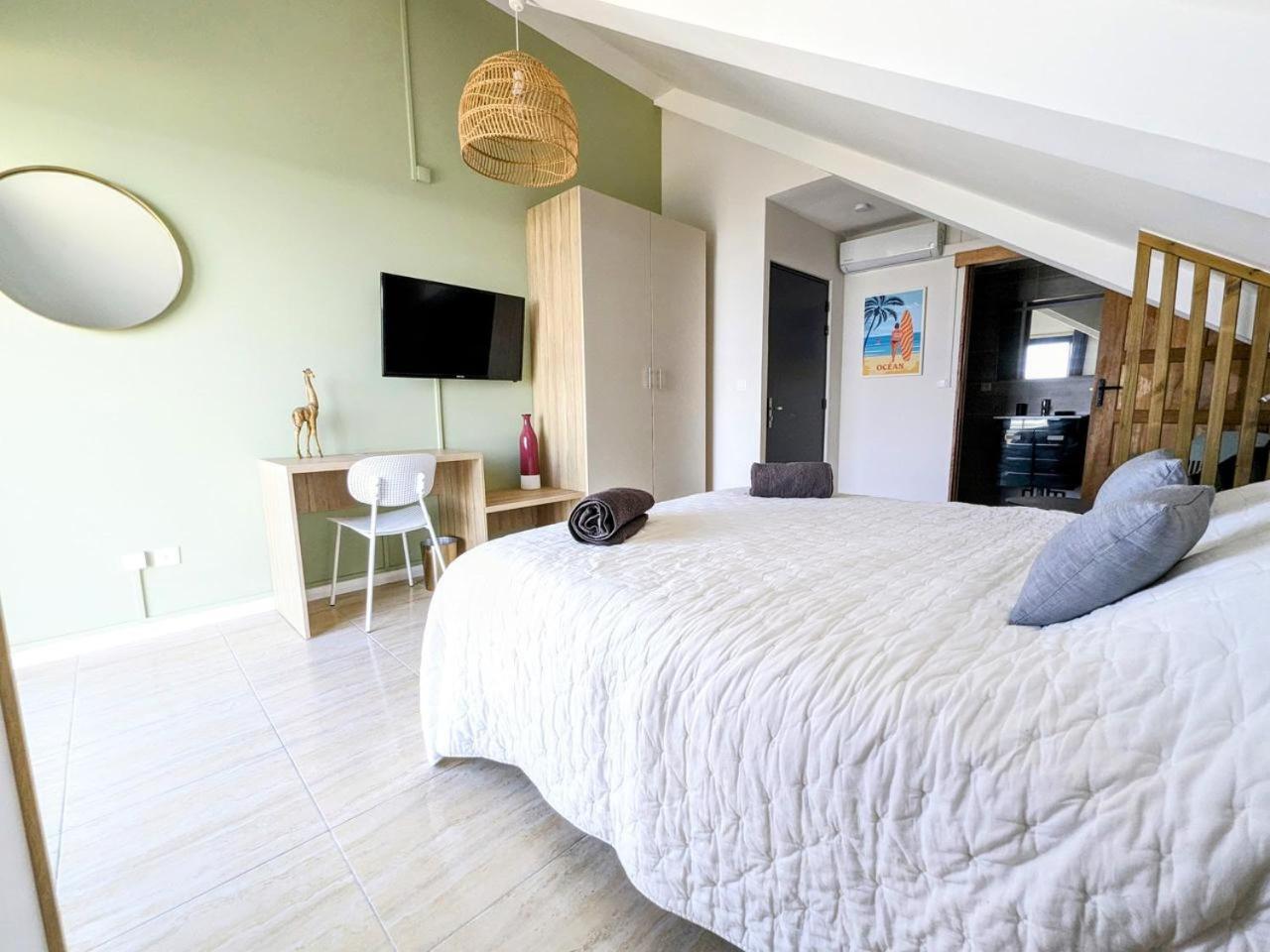 Studio Dauphin - Plage De Saint-Pierre Exterior photo